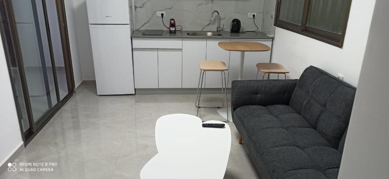 Appartamento המקום הנפלא של אתי ולילך Eilat Esterno foto